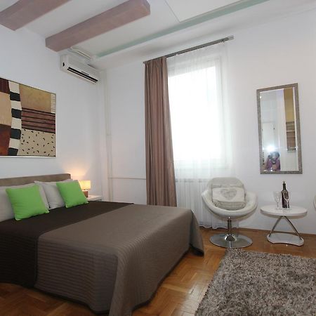 New Belgrade Apartment In Luaran gambar